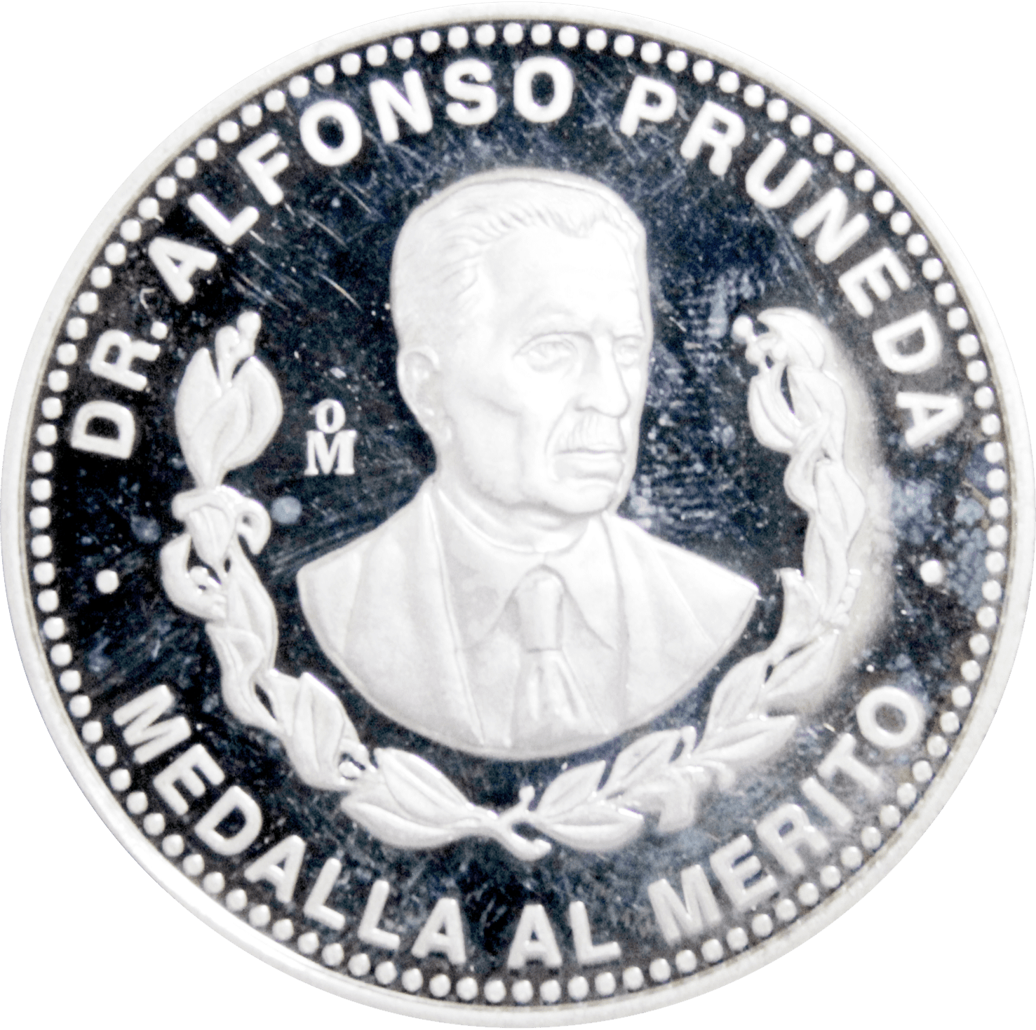 DR. ALFONSO PRUNEDA MEDALLA AL MERITO